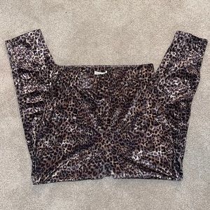 Cheetah print leggings